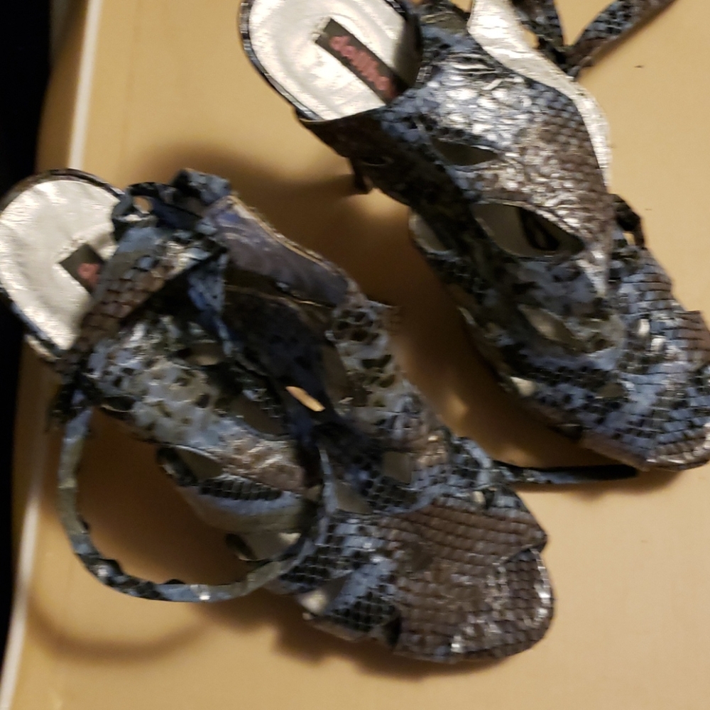 Dollhouse Peep-Toe Pumps